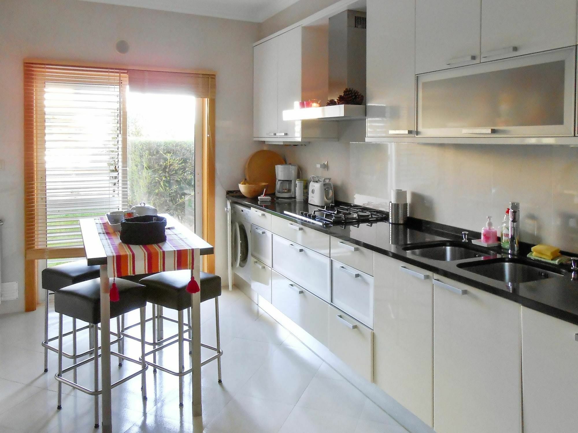 Apartment With 2 Bedrooms In Cascais, With Private Pool, Furnished Gar Bagian luar foto