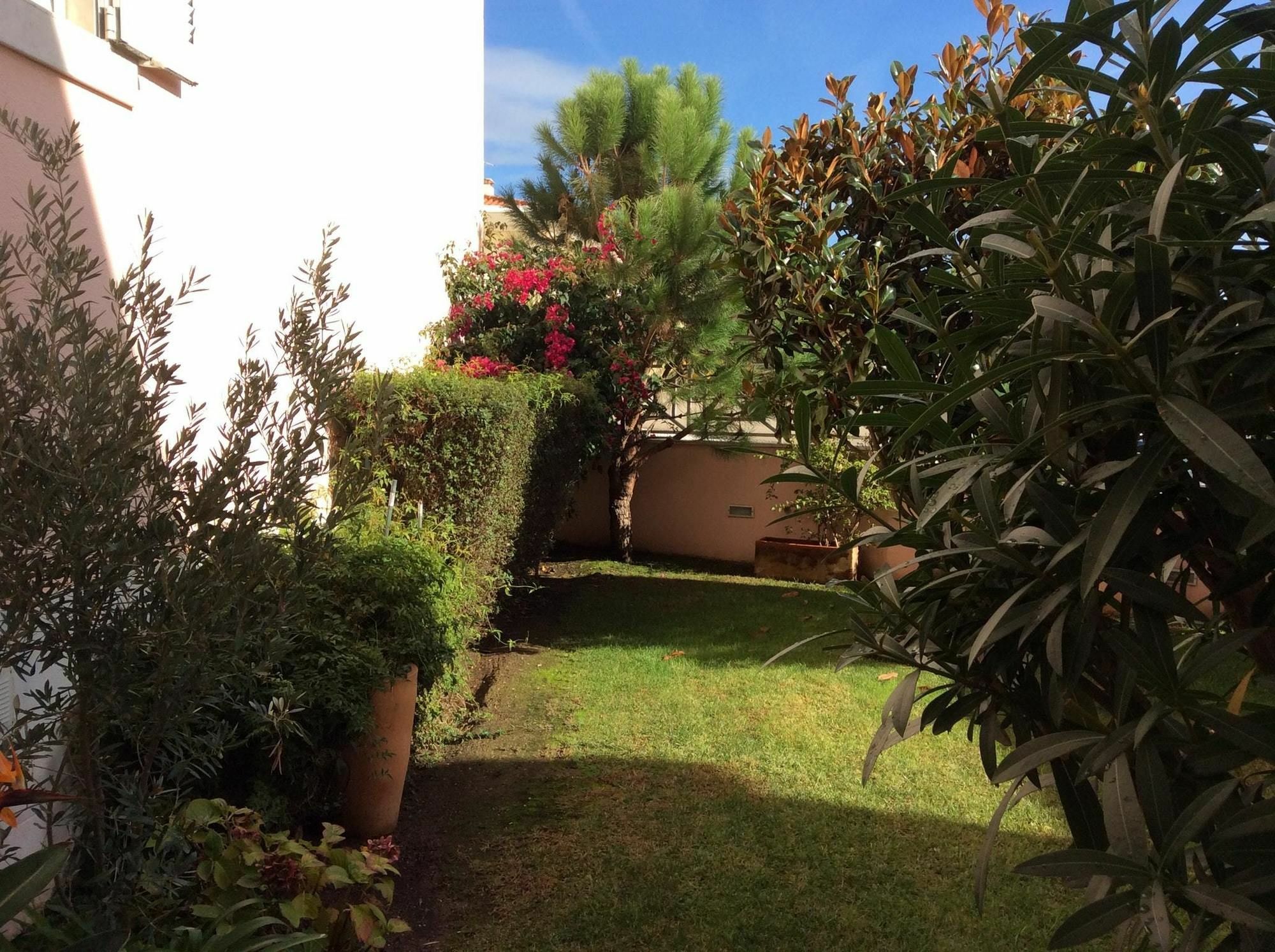 Apartment With 2 Bedrooms In Cascais, With Private Pool, Furnished Gar Bagian luar foto