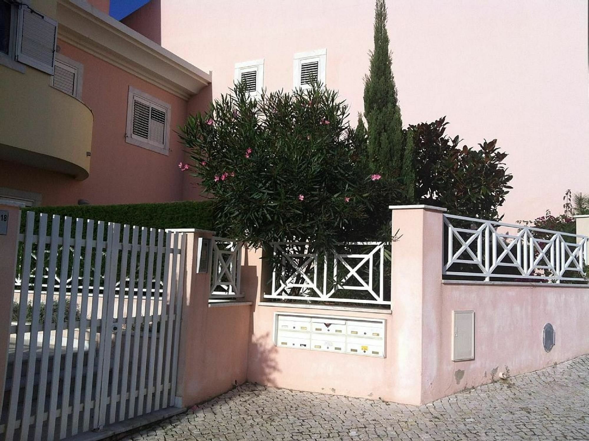 Apartment With 2 Bedrooms In Cascais, With Private Pool, Furnished Gar Bagian luar foto