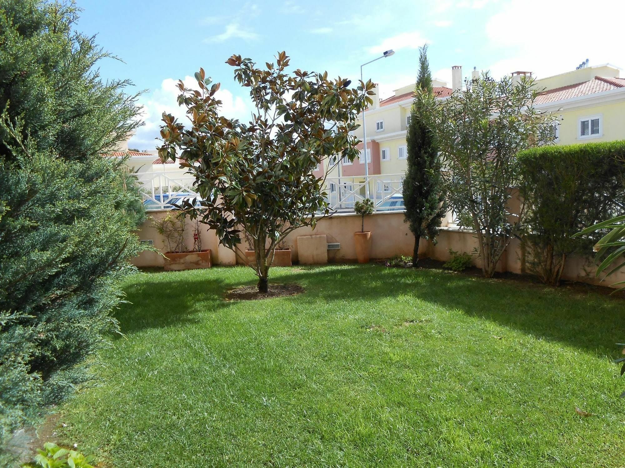 Apartment With 2 Bedrooms In Cascais, With Private Pool, Furnished Gar Bagian luar foto